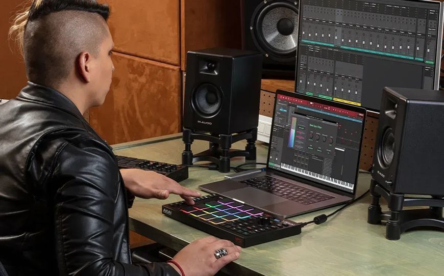 MIDI контролер AKAI MPC Studio II 232485 фото